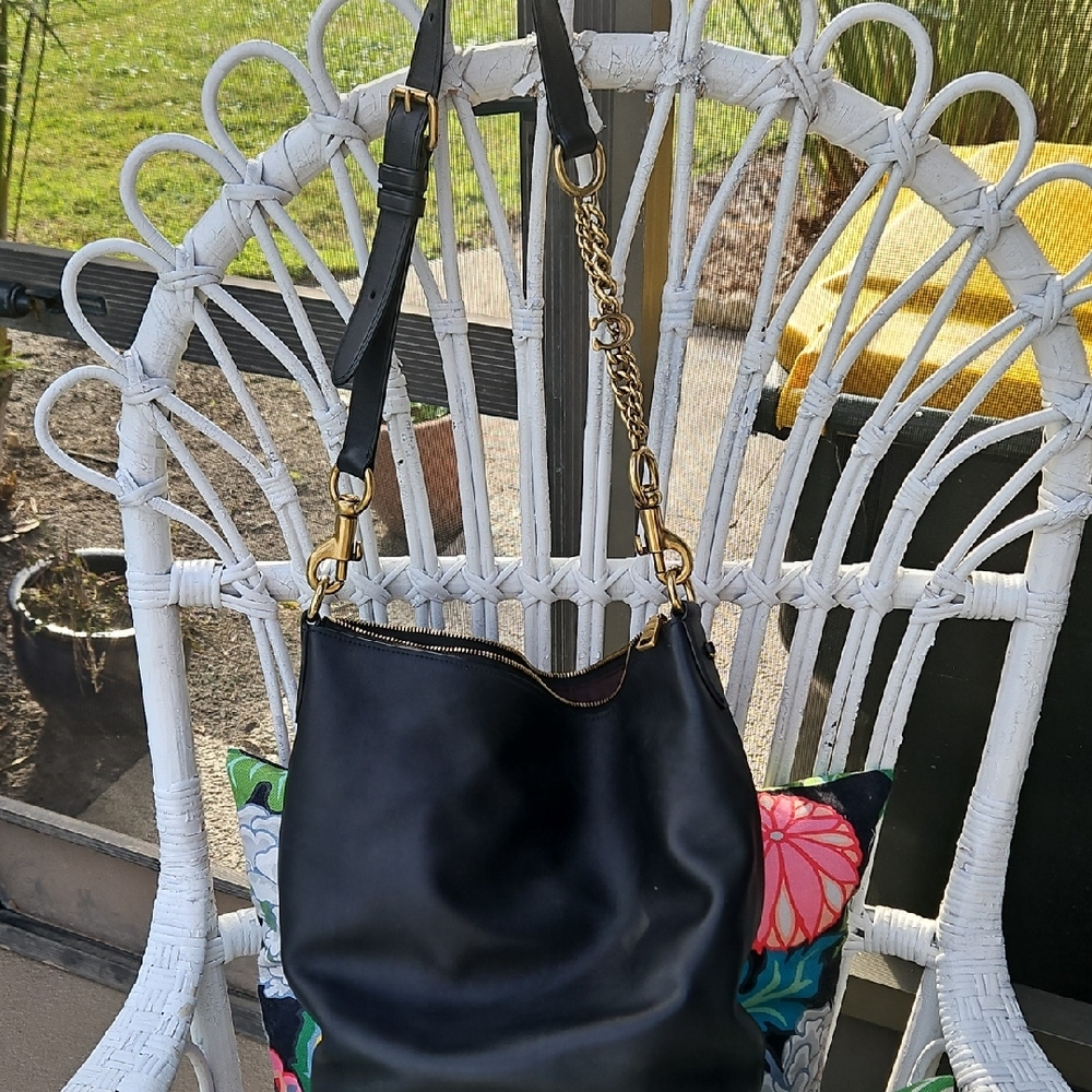 Coach Black Leather Shoulder Bag with Gold Chain